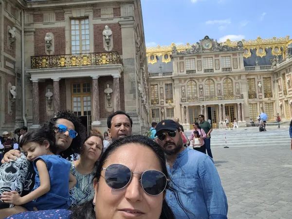 Mandeep Purohit’s Europe Journey with Thrillophilia: A Group Adventure Filled With Laughter and Memories